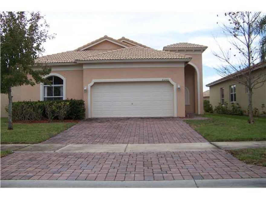 BEAUTIFUL GATED COMMUNITY MINUTES FROM VERO AND FORT PIERCE. THIS 3/2/2 HAS TILED FLOORS, SPLIT PLAN AND IS IN MOVE IN CONDITION. EASY TO SHOW!! AMENITIES INCLUDE FABULOUS CLUBHOUSE, OLYMPIC SIZED HEATED POOL, FITNESS ROOM, TENNIS COURTS AND PLAYGROUND.  CALL TODAY TO SEE. HOA PULLS CREDIT AND MUST BE A MINIMUM 662 TO RENT IN THIS COMMUNITY.