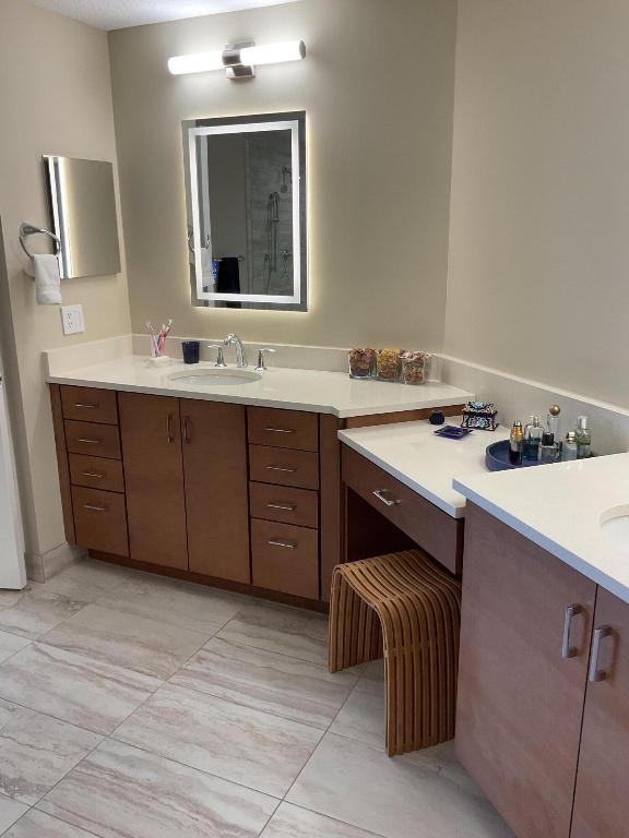 120 Ocean Grande Boulevard 703