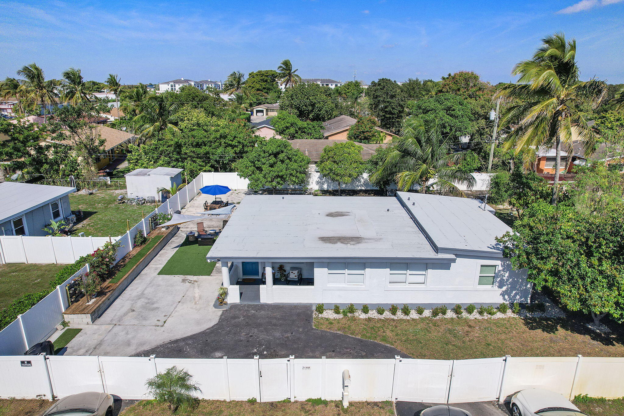 LAST CHANCE VILLAGE - Residential