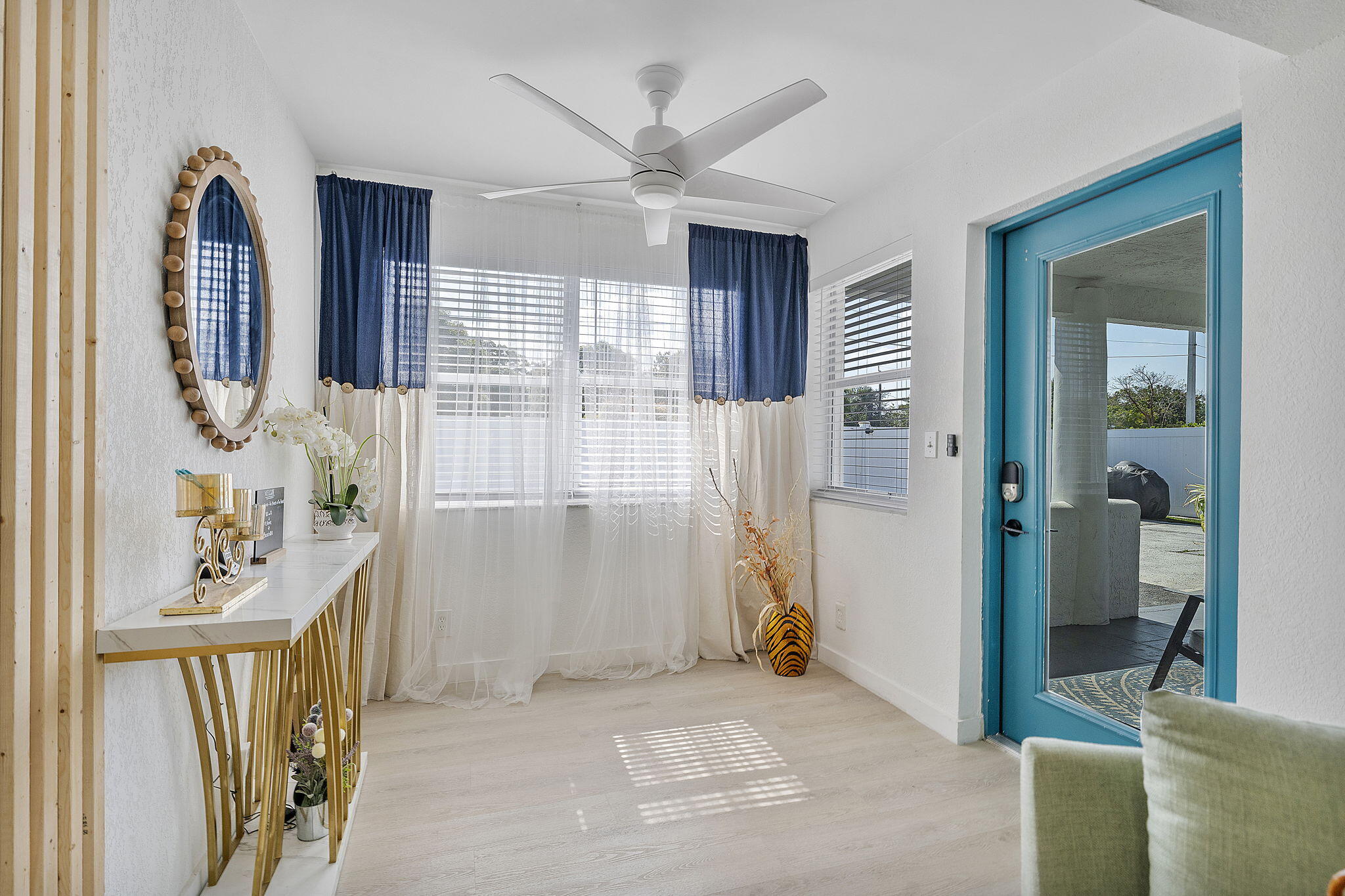 LAST CHANCE VILLAGE - Residential