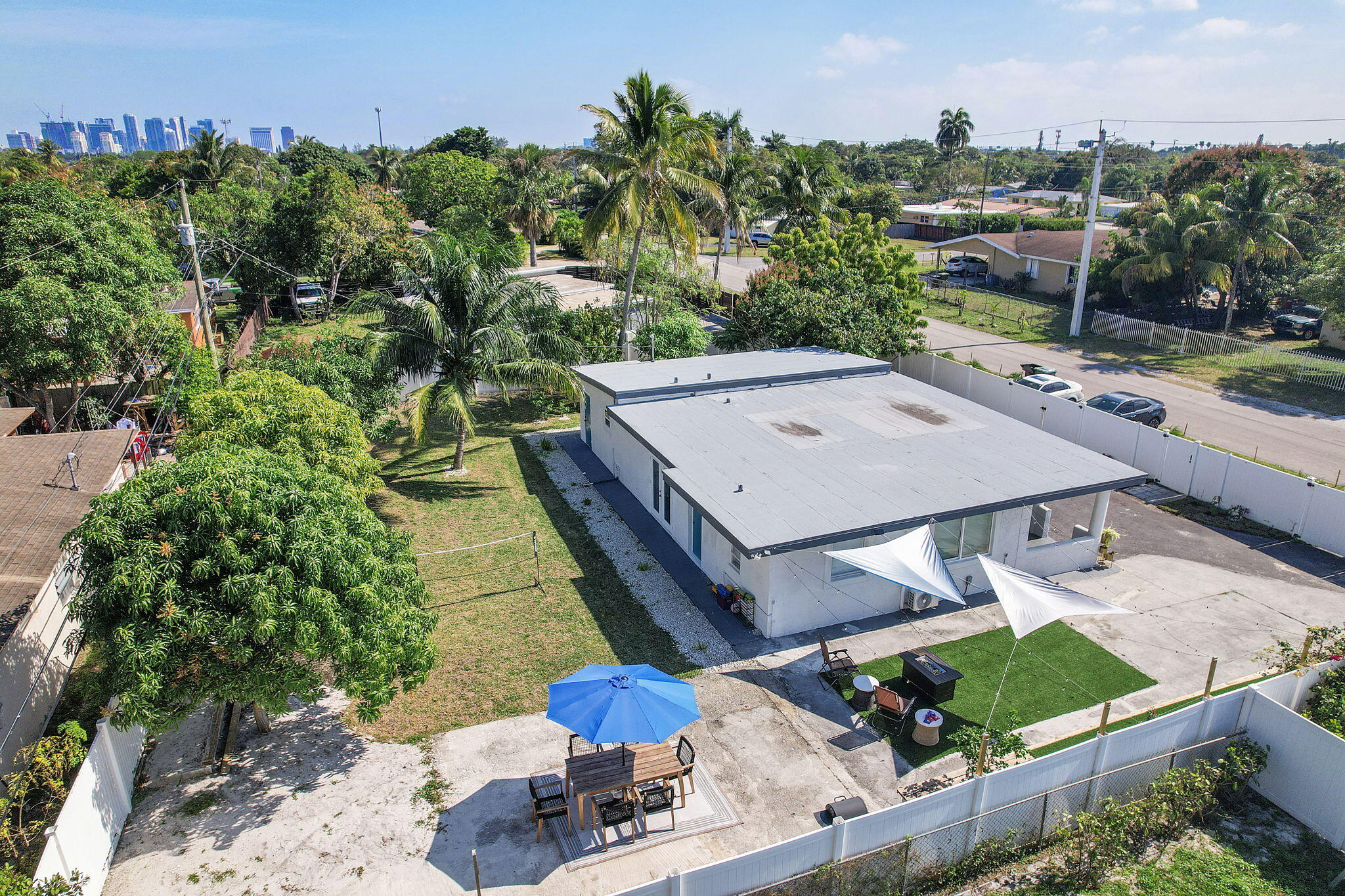 LAST CHANCE VILLAGE - Residential