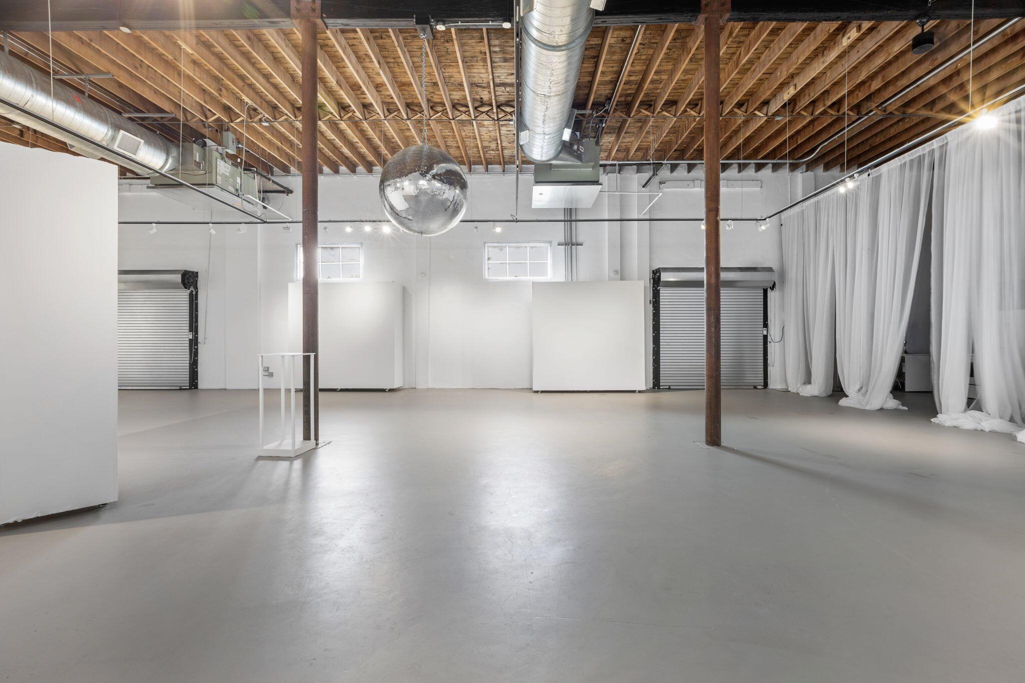 FLAMINGO PARK - Commercial Sale