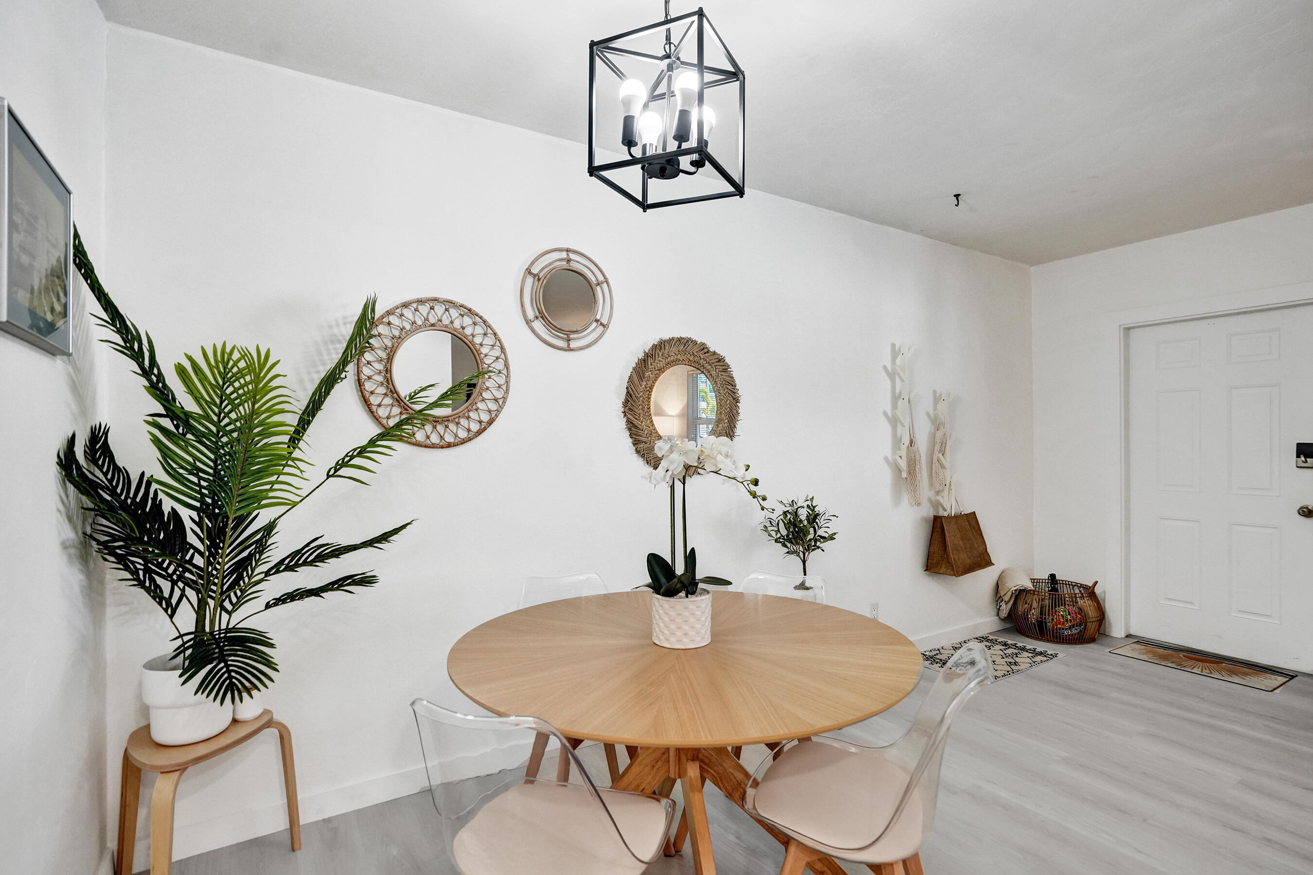 VILLAGER CONDO - Residential Lease