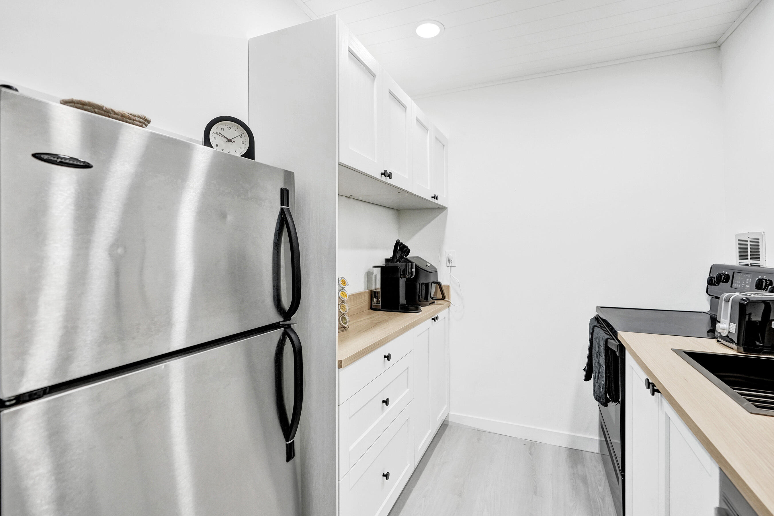 VILLAGER CONDO - Residential Lease