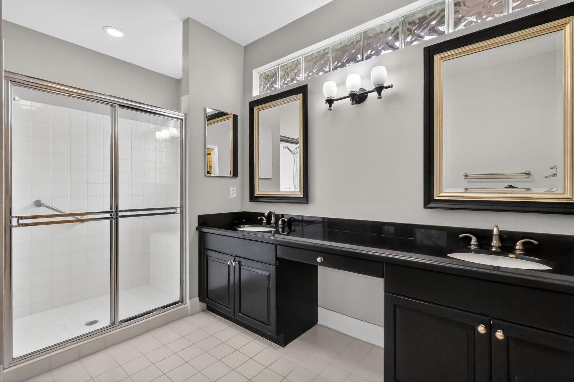 ABERDEEN / LANCASTER LAKES - Residential