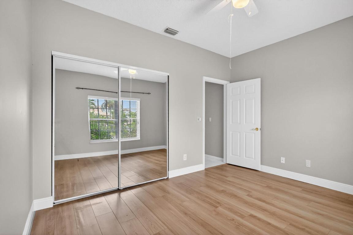 ABERDEEN / LANCASTER LAKES - Residential