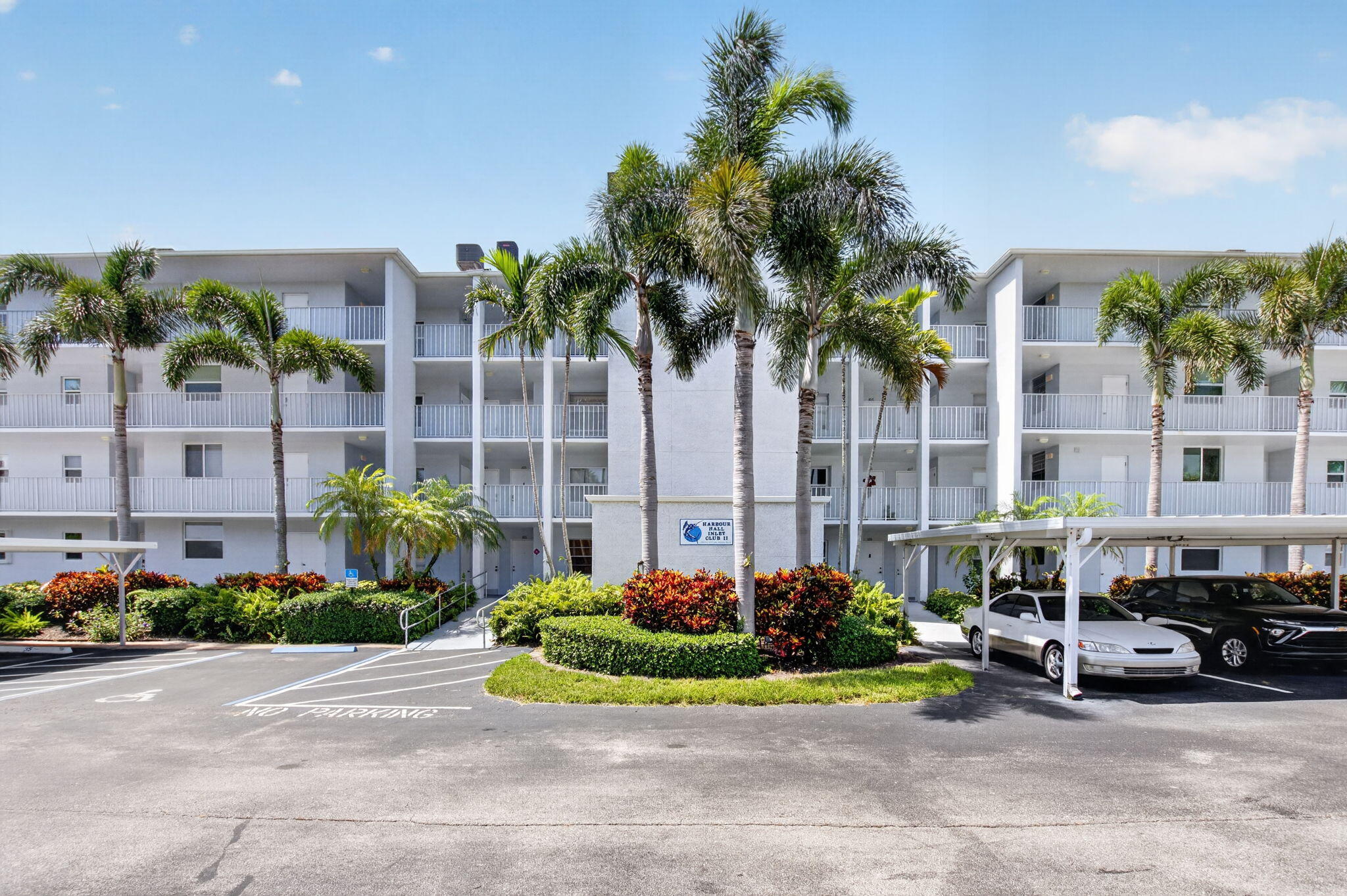 689 NE 6th Court 4030