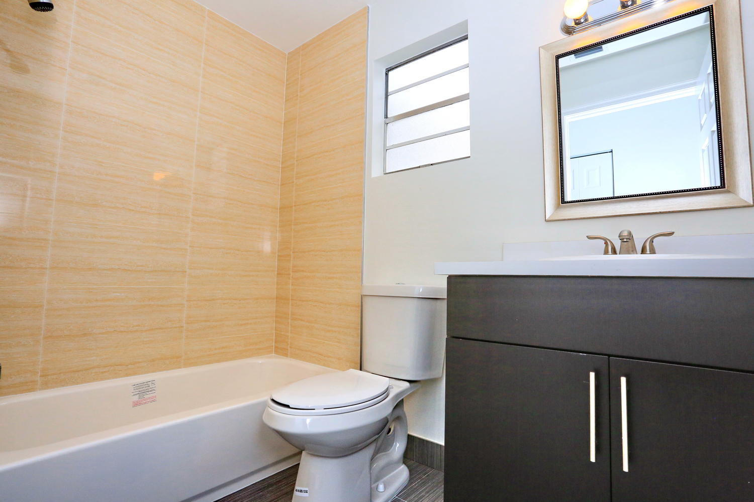 VICTORIA WOODS - Residential