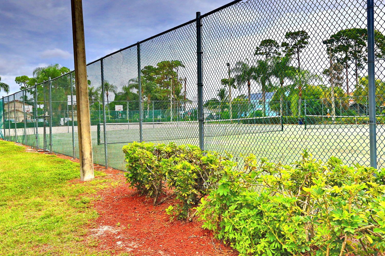 VICTORIA WOODS - Residential