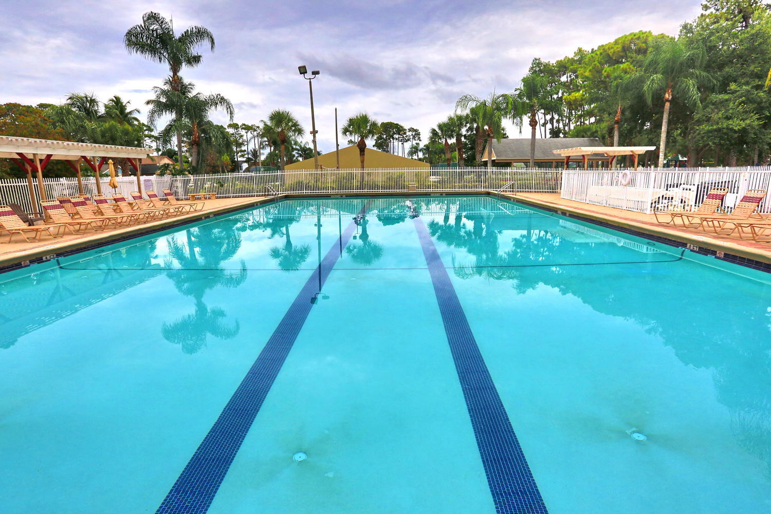 VICTORIA WOODS - Residential