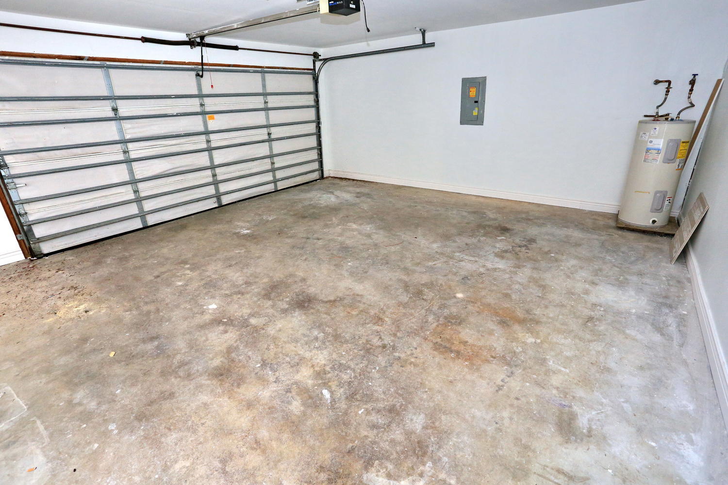 VICTORIA WOODS - Residential