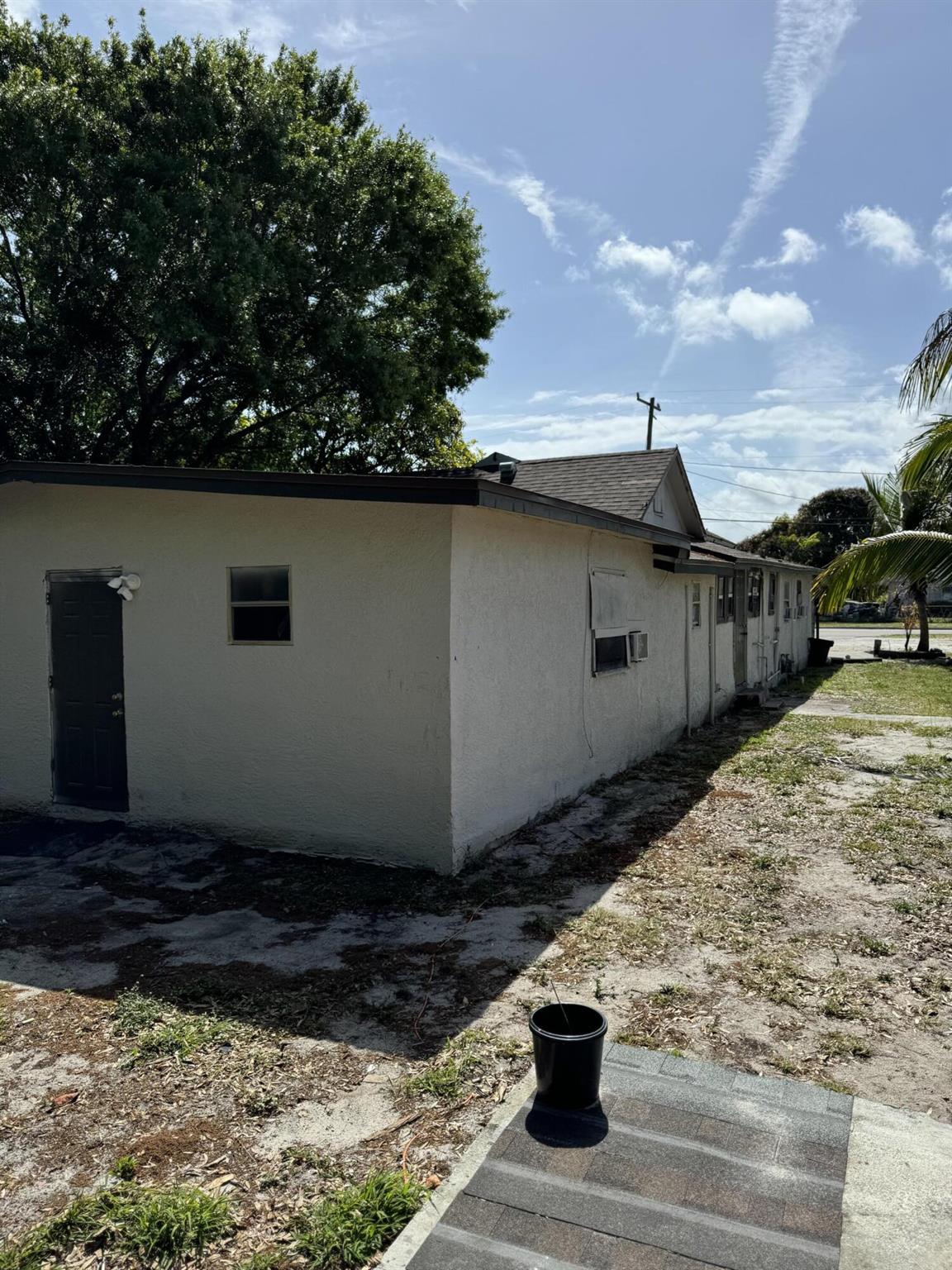 Discover this charming ROOMING House Boosting 11 BedRooms property Located at 916 Avenue H in Fort Pierce, FL. each with its own unique layout, this property offers a variety of living spaces to suit diverse needs. Conveniently located near local amenities and transportation options, residents will enjoy easy access to everything Fort Pierce has to accord Blocks Away from the beach this property provides ample opportunities in a vibrant neighborhood.