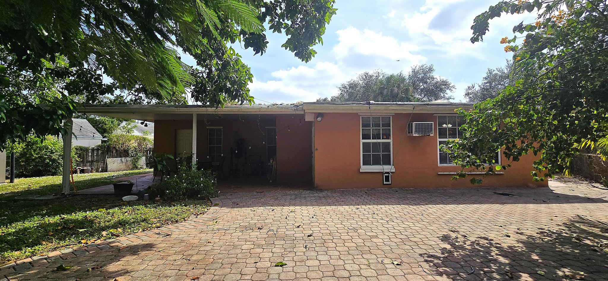 HILLSIDE PARK - Residential