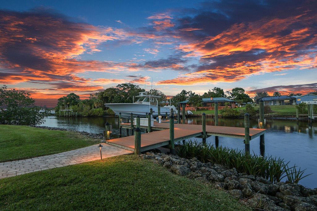 Photo of 821 SW Pine Tree Lane, Palm City, FL 34990 (MLS # R10964758)