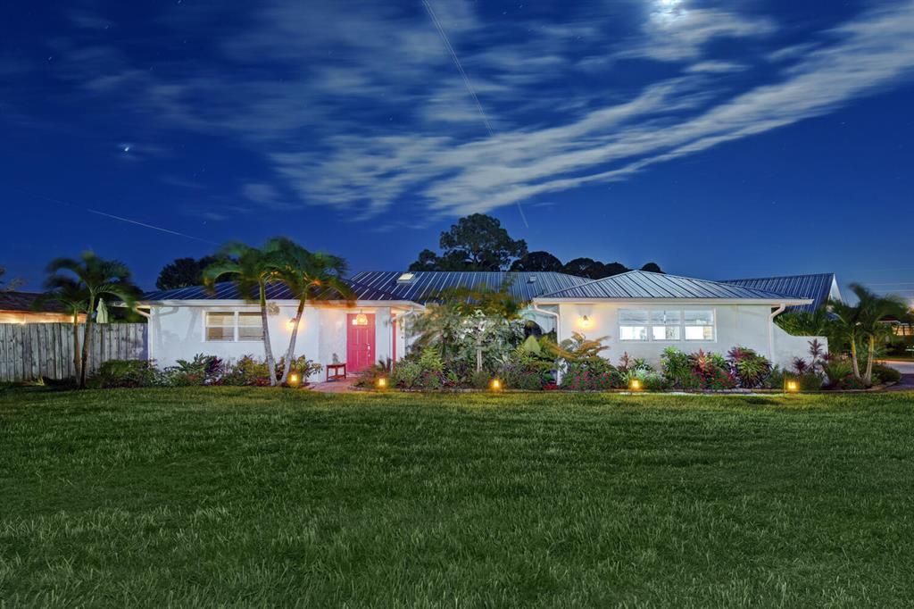 Photo of 2301 SE Gowin Drive, Port St Lucie, FL 34952 (MLS # R10840480)