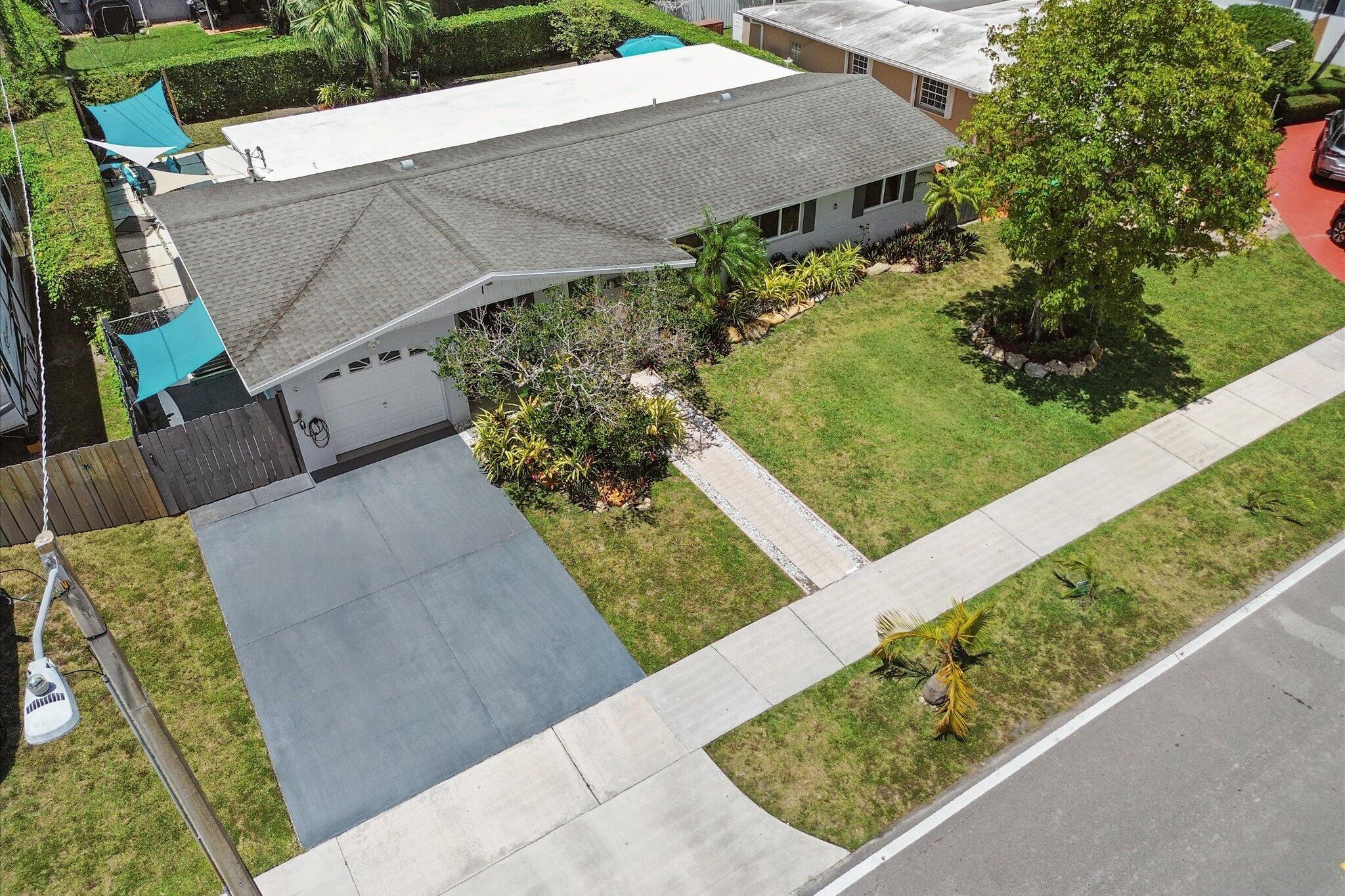 8341 SW 14th Street