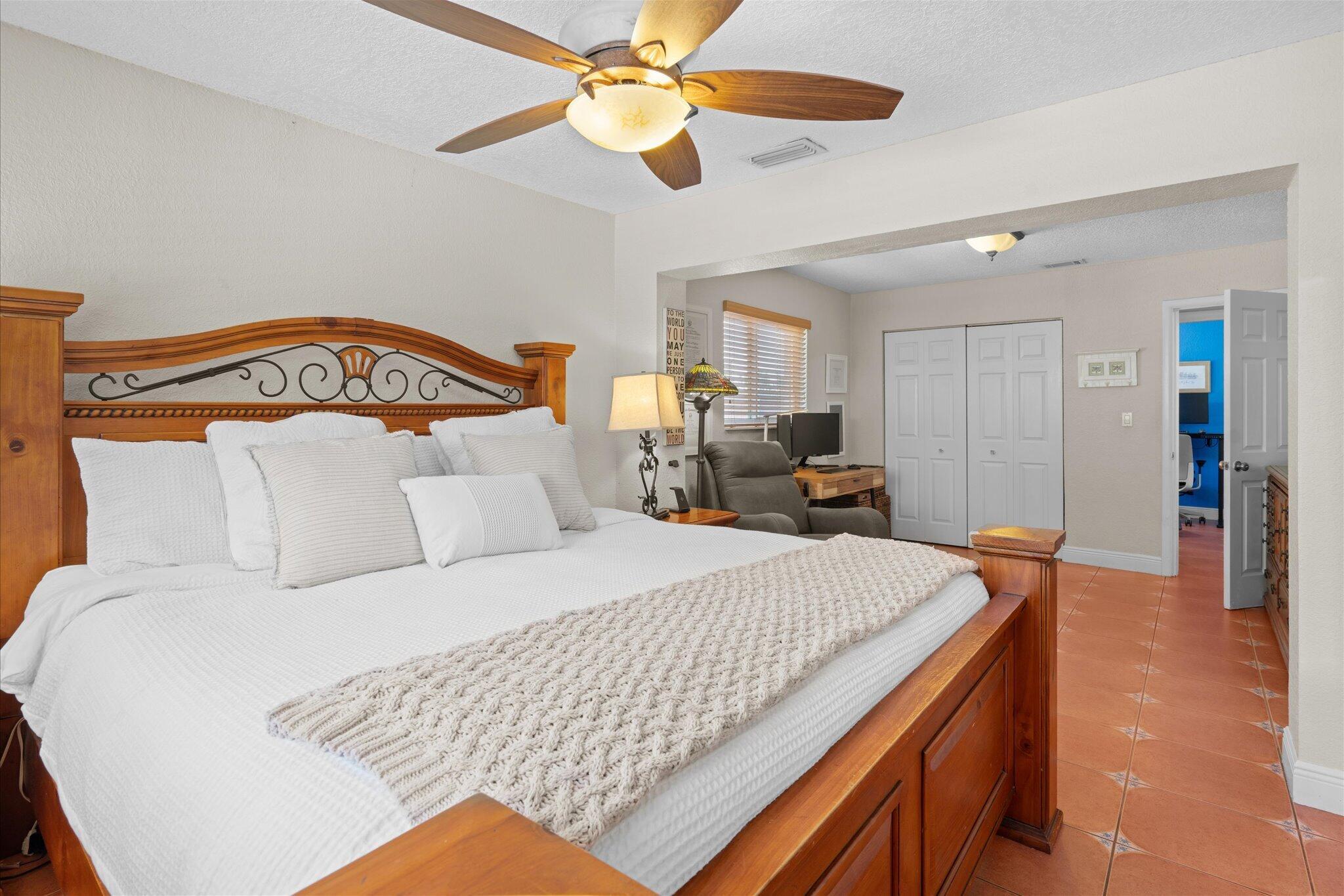 FONTAINEBLEAU GARDENS 1ST ADDN - Residential
