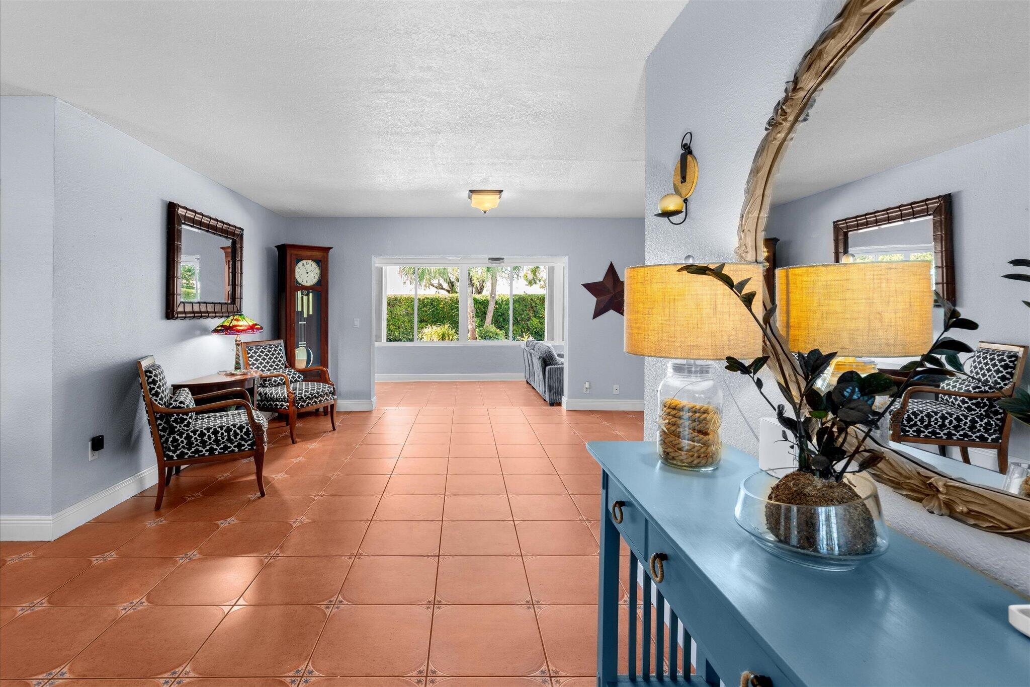 FONTAINEBLEAU GARDENS 1ST ADDN - Residential