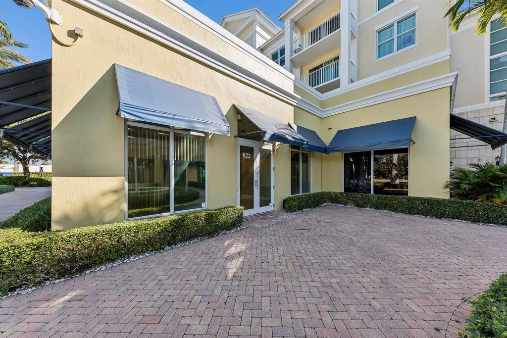 Photo of 826 N Dixie Highway #11-15, Lantana, FL 33462 (MLS # R11167523)