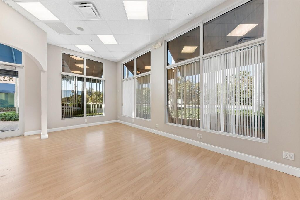 Photo of 826 N Dixie Highway #11-15, Lantana, FL 33462 (MLS # R11167523)