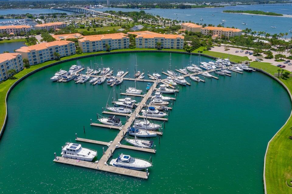 HARBOUR ISLE WEST - Residential