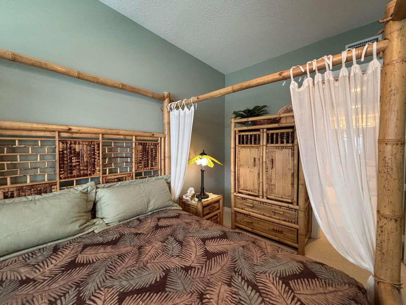 HARBOUR ISLE WEST - Residential