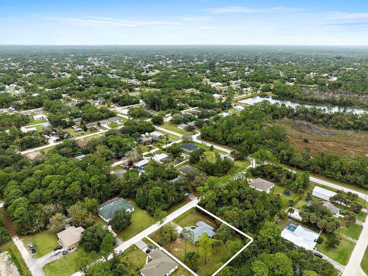 VERO LAKE ESTATES UNIT 5G - Residential