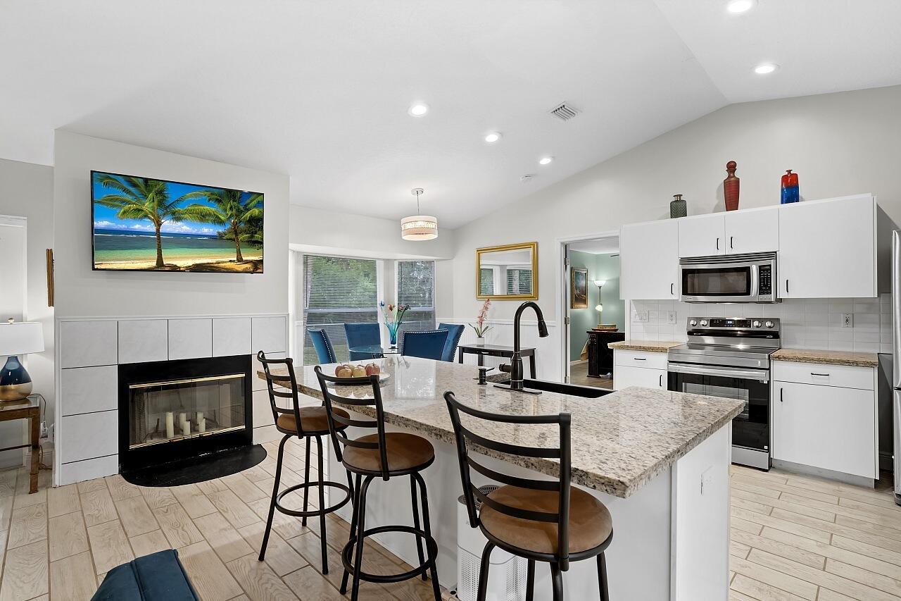 VERO LAKE ESTATES UNIT 5G - Residential