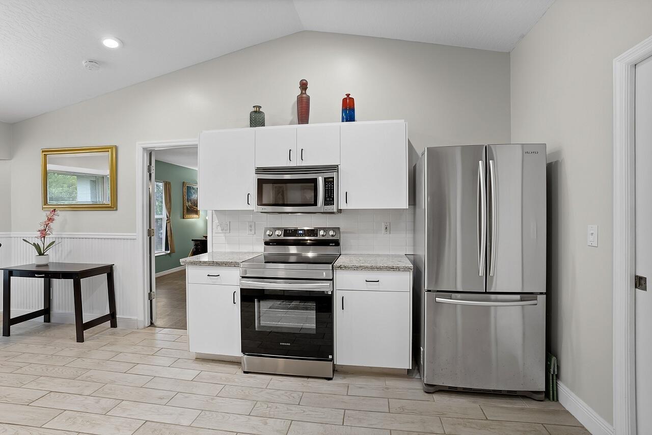 VERO LAKE ESTATES UNIT 5G - Residential