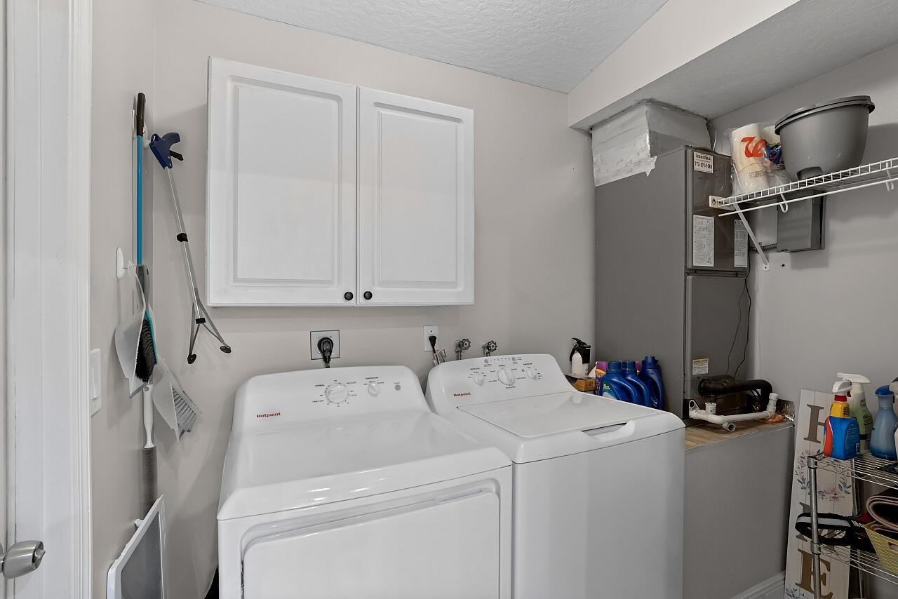 VERO LAKE ESTATES UNIT 5G - Residential