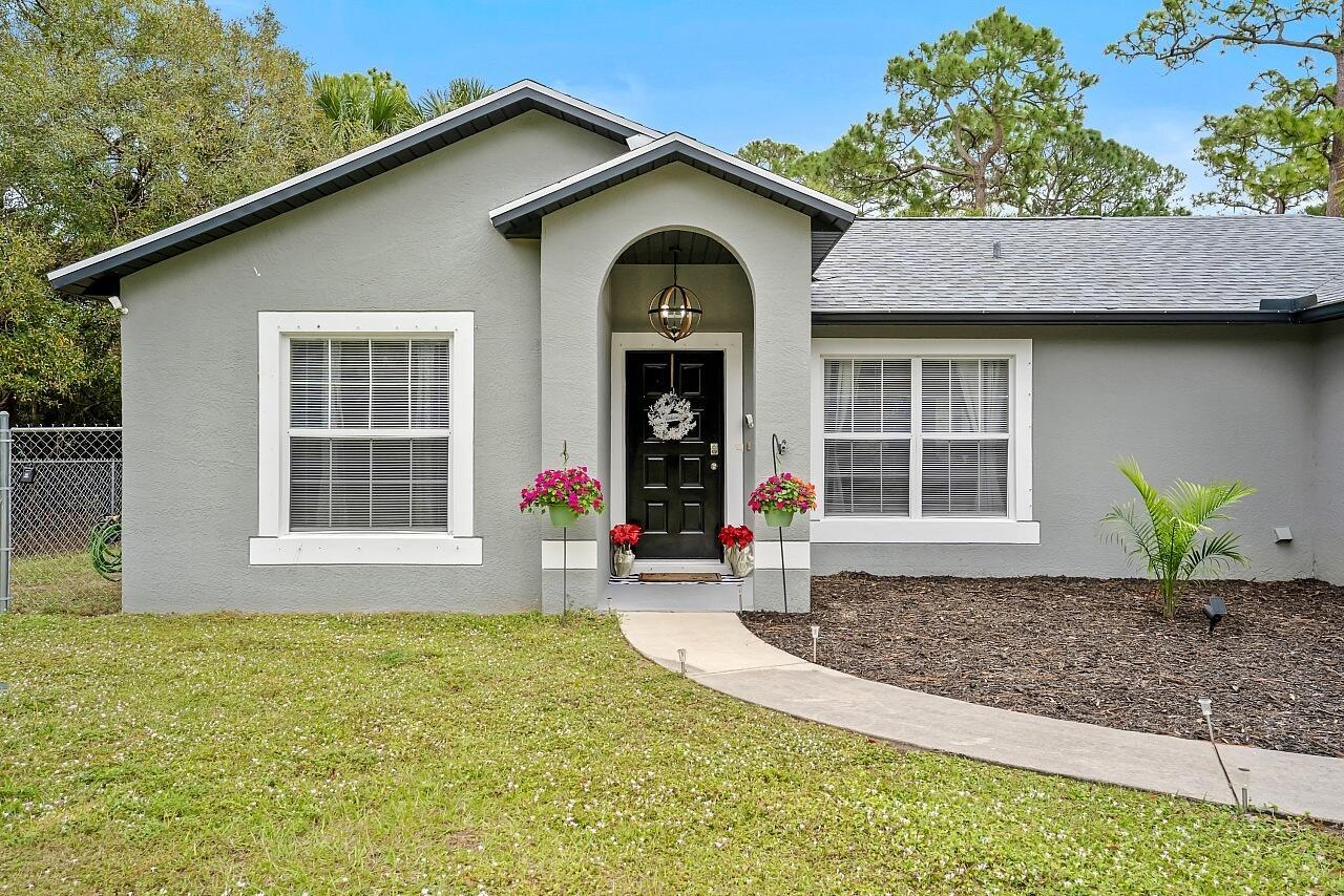 VERO LAKE ESTATES UNIT 5G - Residential