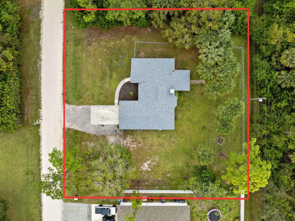 Photo of 7830 94th Avenue, Vero Beach, FL 32967 (MLS # R11148445)