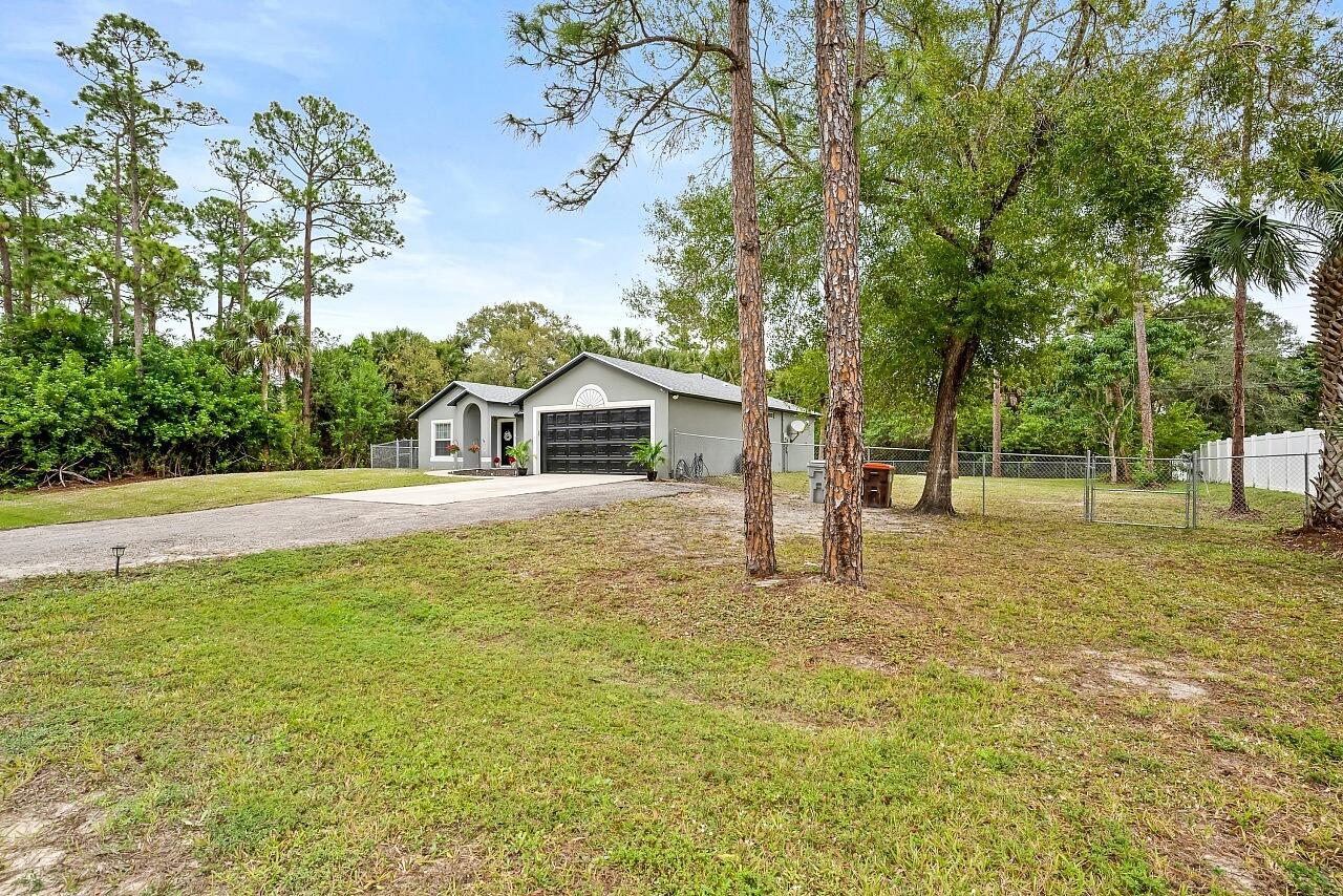 VERO LAKE ESTATES UNIT 5G - Residential