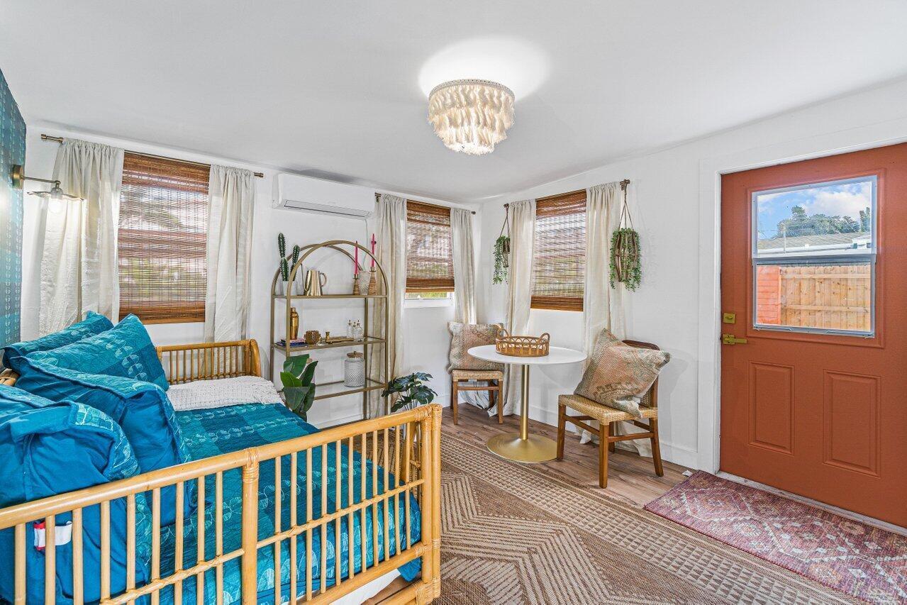 LANTANA - Residential