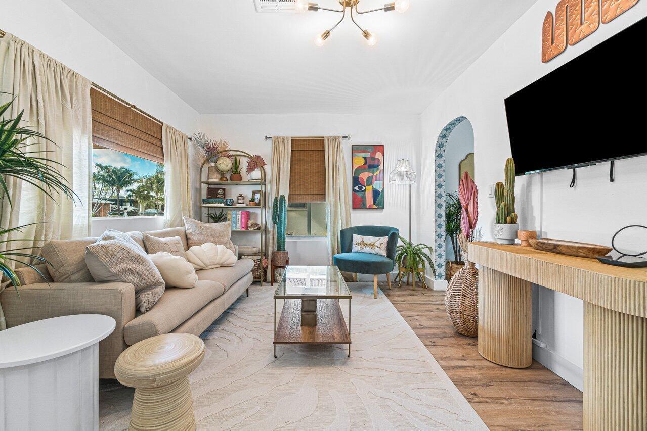 LANTANA - Residential