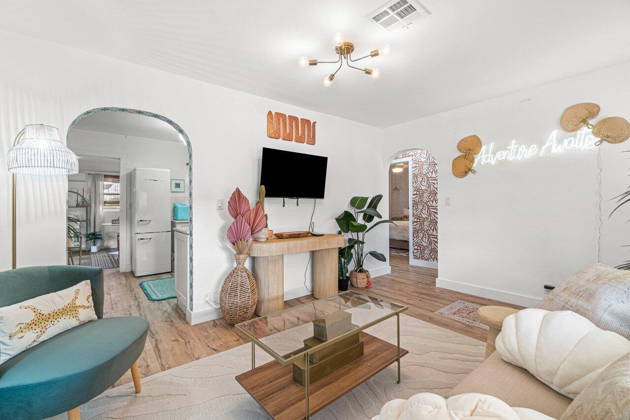 LANTANA - Residential