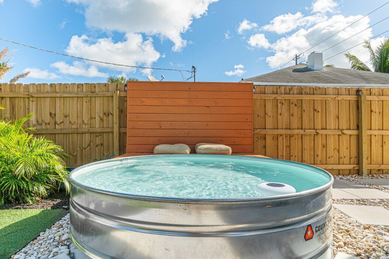 LANTANA - Residential