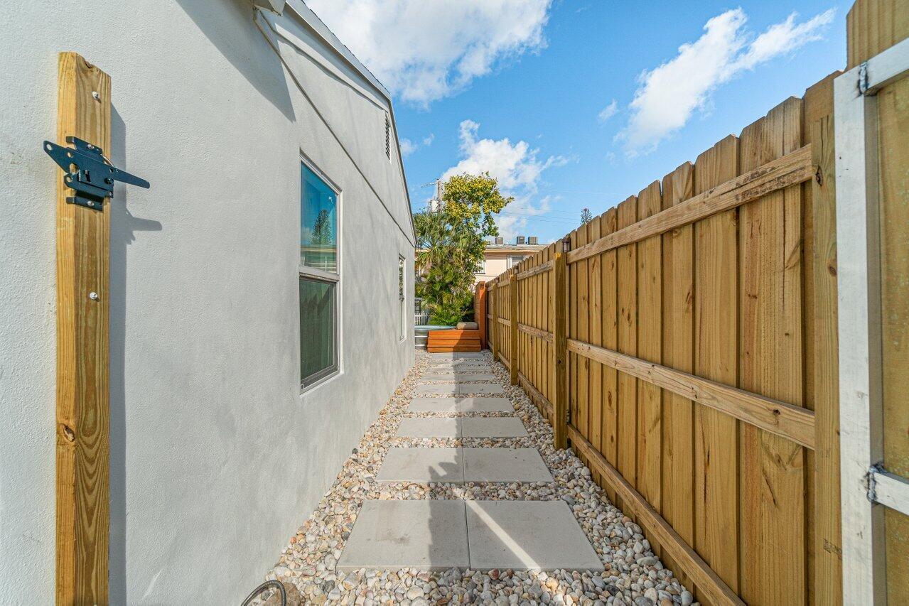 LANTANA - Residential