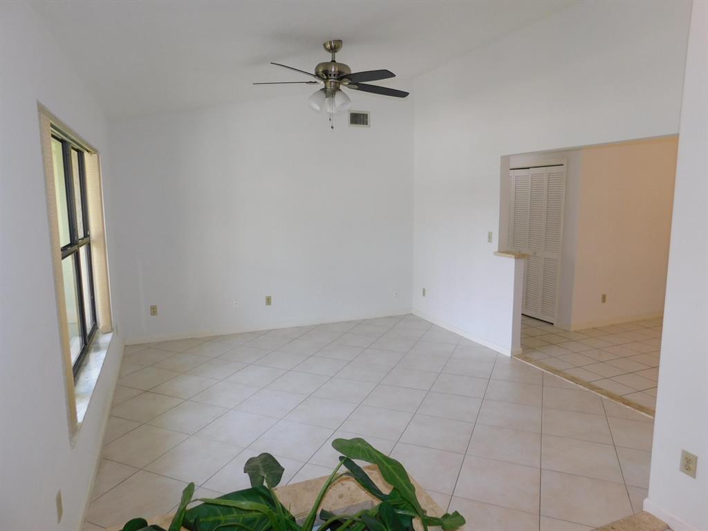 SUGAR POND MANOR OF WELLINGTON - Residential Lease