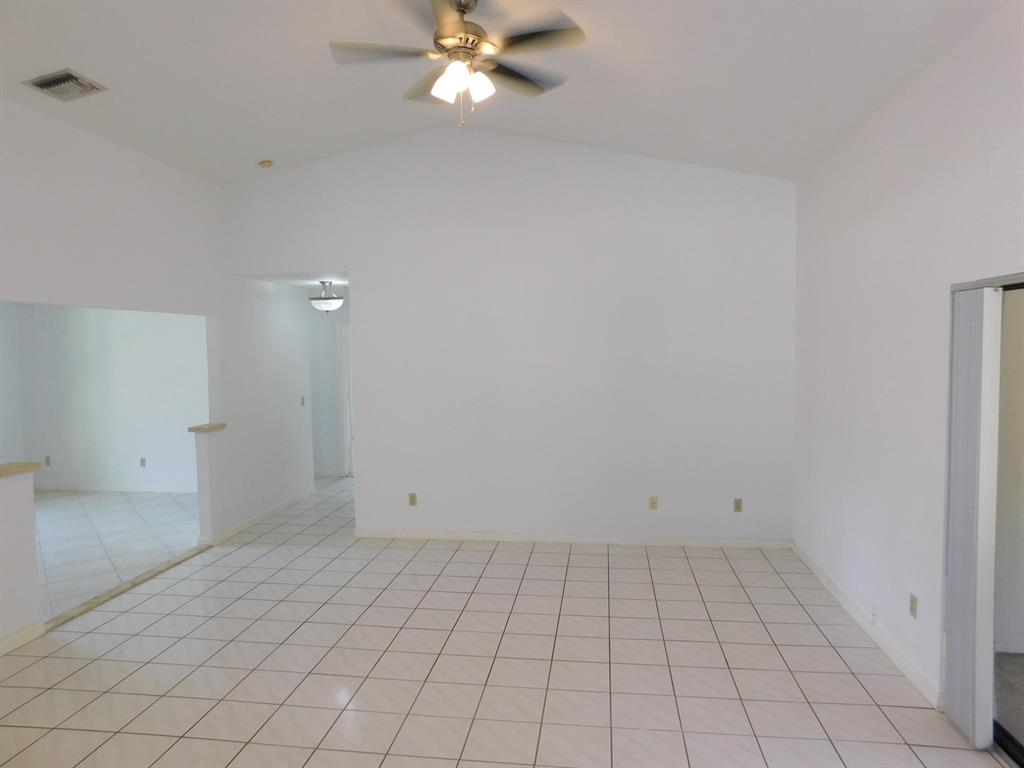 SUGAR POND MANOR OF WELLINGTON - Residential Lease