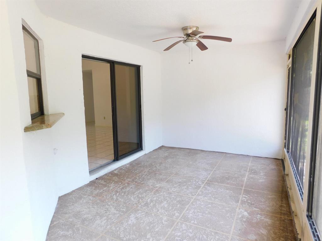 SUGAR POND MANOR OF WELLINGTON - Residential Lease