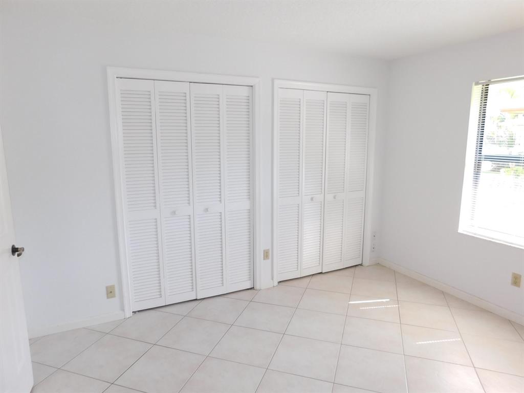 SUGAR POND MANOR OF WELLINGTON - Residential Lease