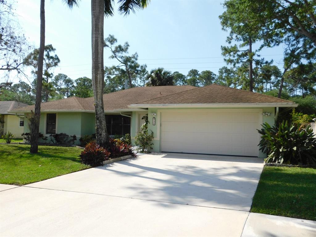 SUGAR POND MANOR OF WELLINGTON - Residential Lease