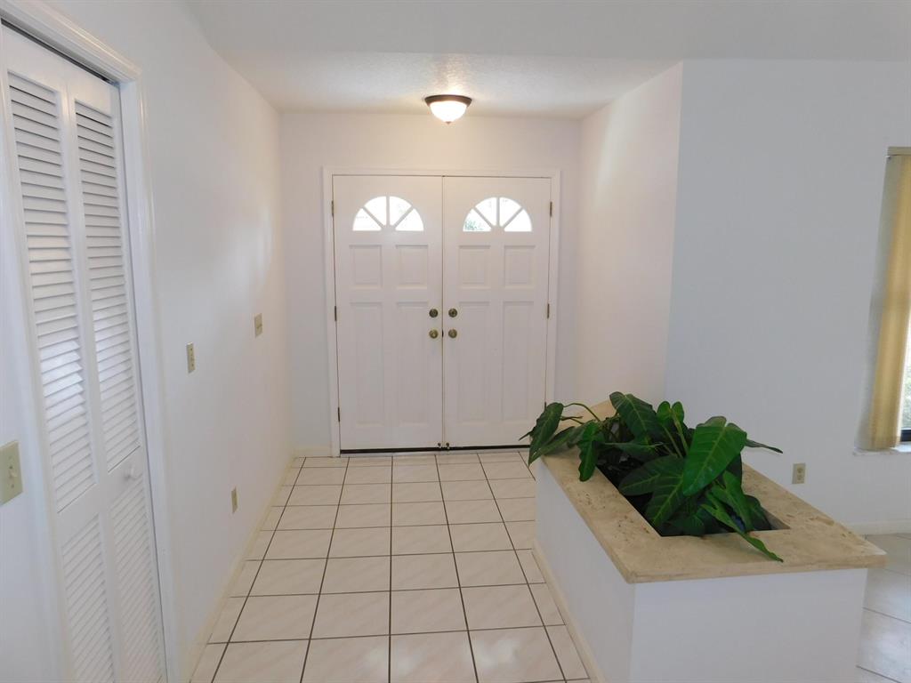 SUGAR POND MANOR OF WELLINGTON - Residential Lease