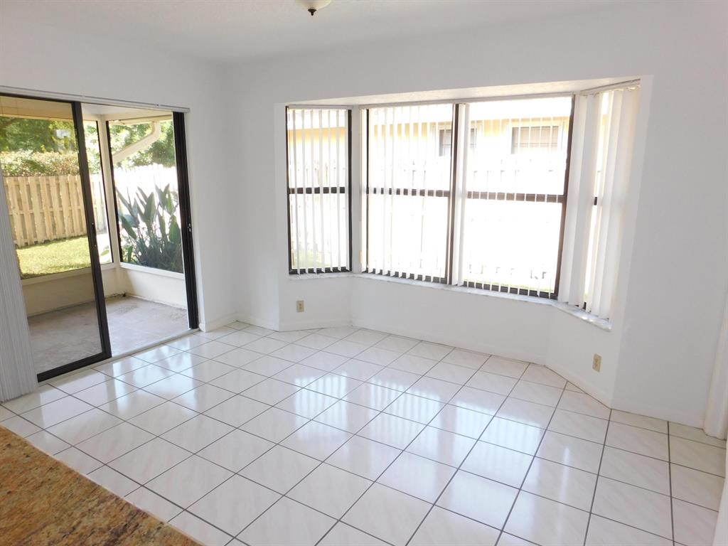 SUGAR POND MANOR OF WELLINGTON - Residential Lease