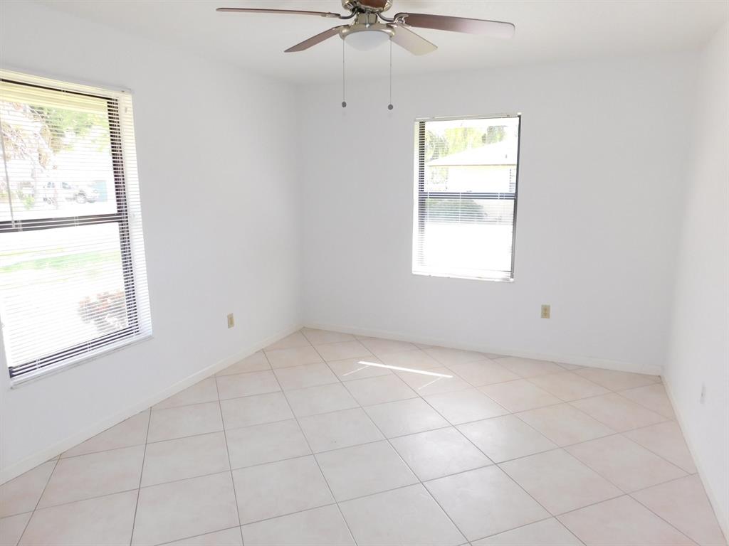 SUGAR POND MANOR OF WELLINGTON - Residential Lease