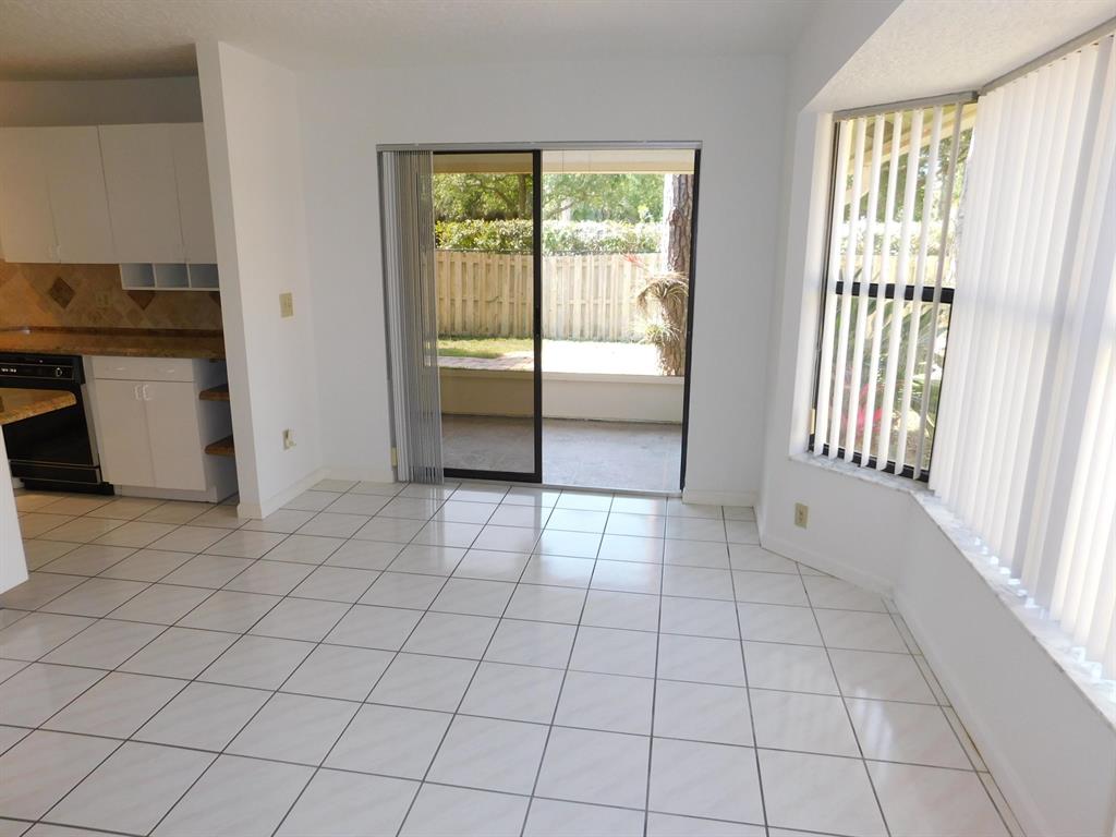 SUGAR POND MANOR OF WELLINGTON - Residential Lease