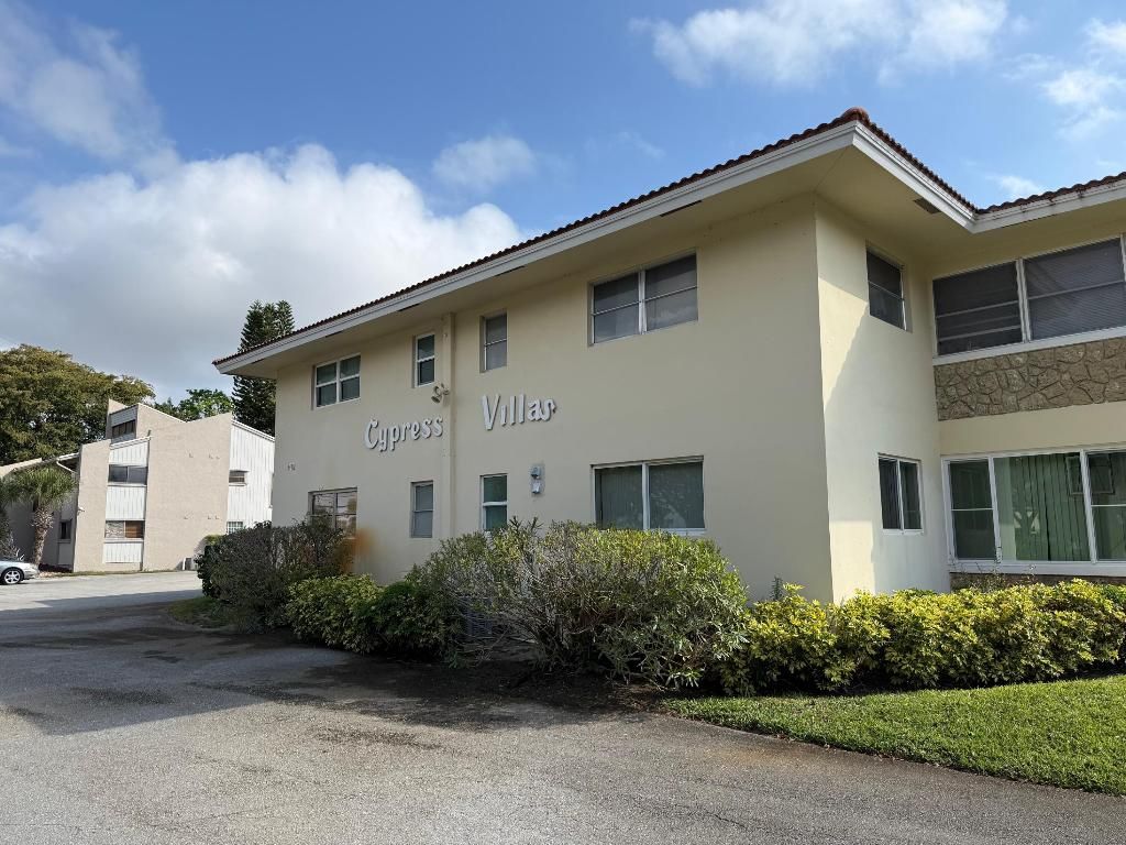 Photo of 9480 S Military Trail #4b, Boynton Beach, FL 33436 (MLS # R11083812)