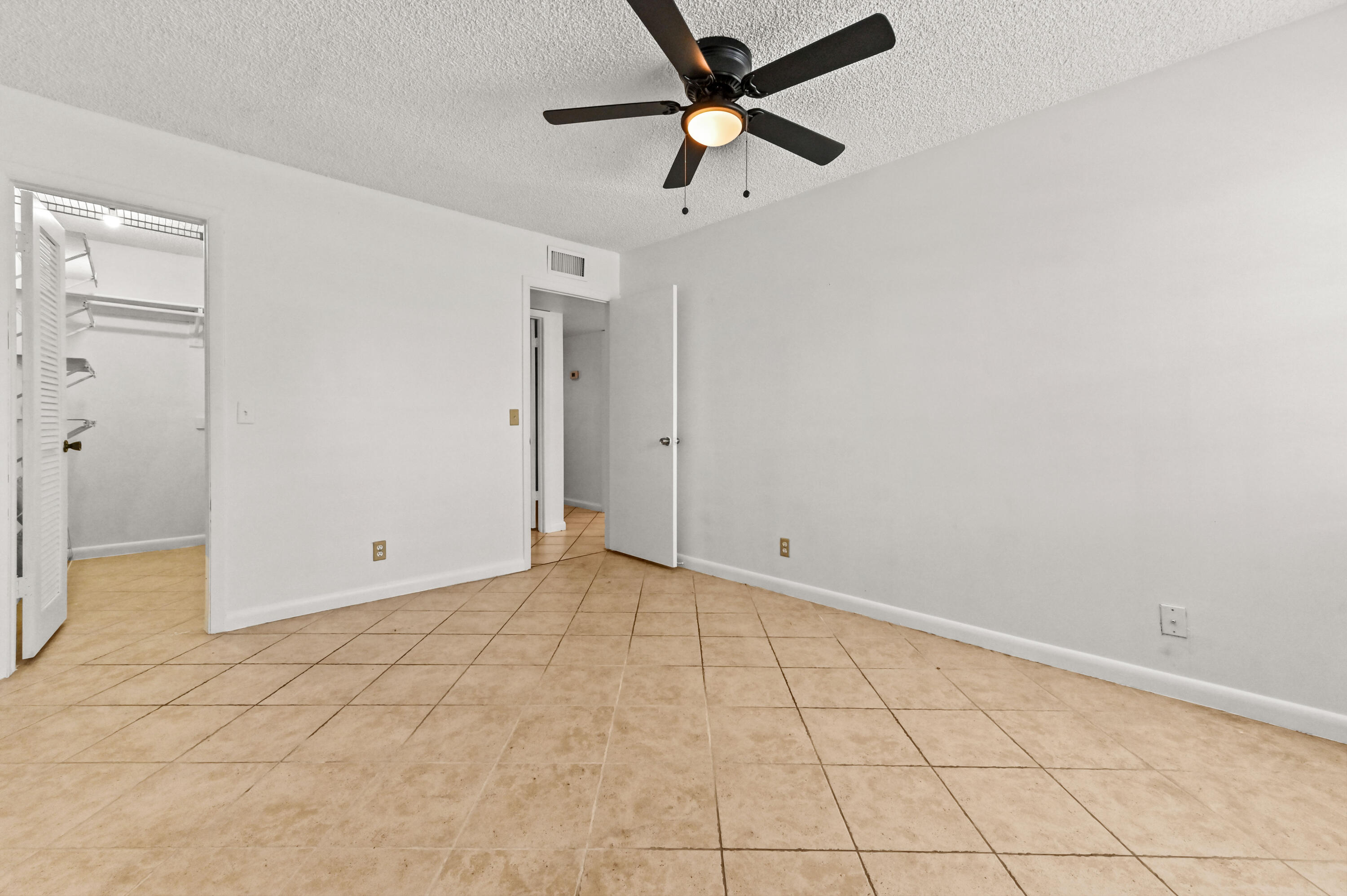 KINGS POINT NORMANDY CONDOS - Residential