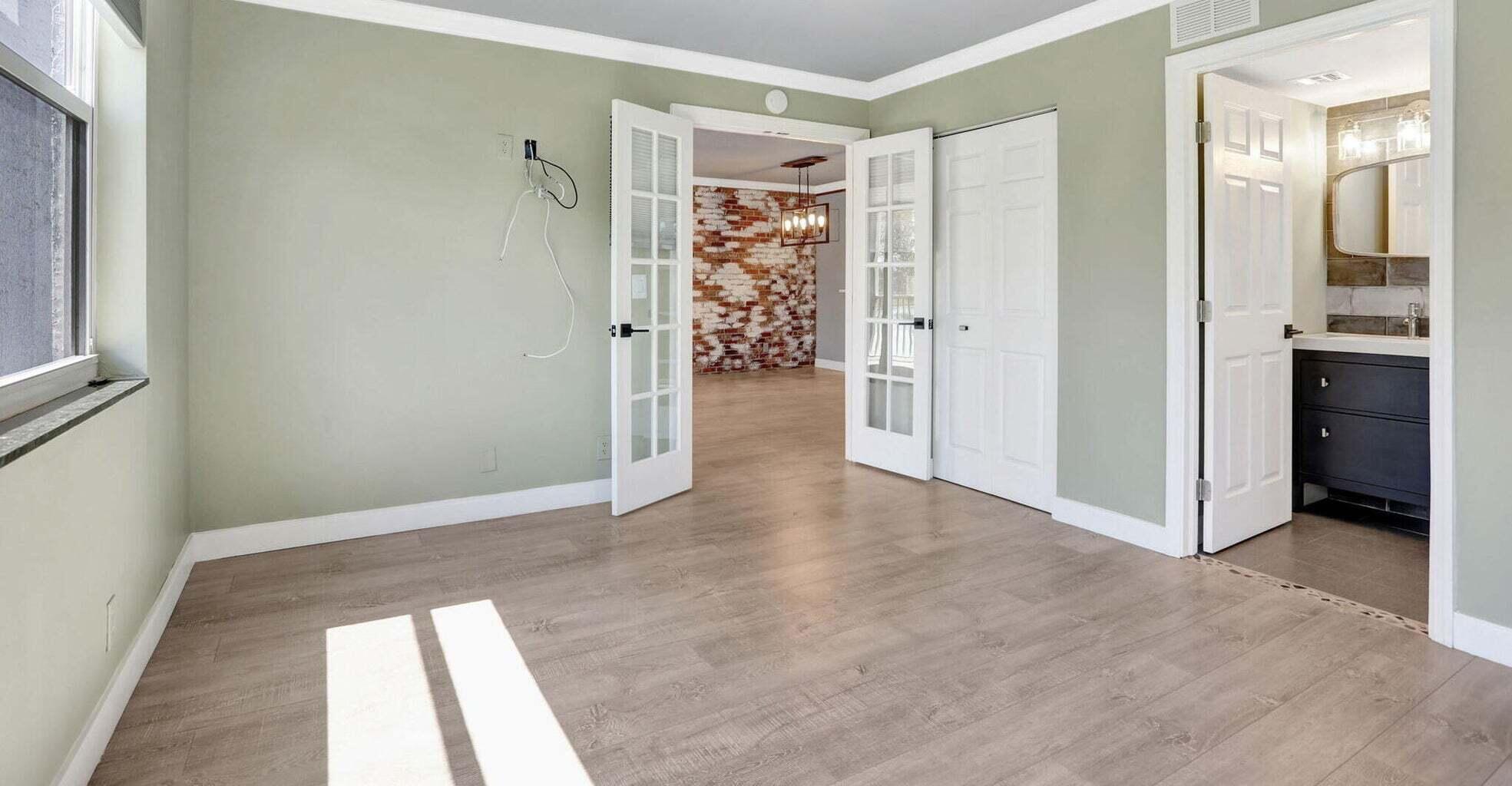 PALM SPRINGS 2 - Residential Lease